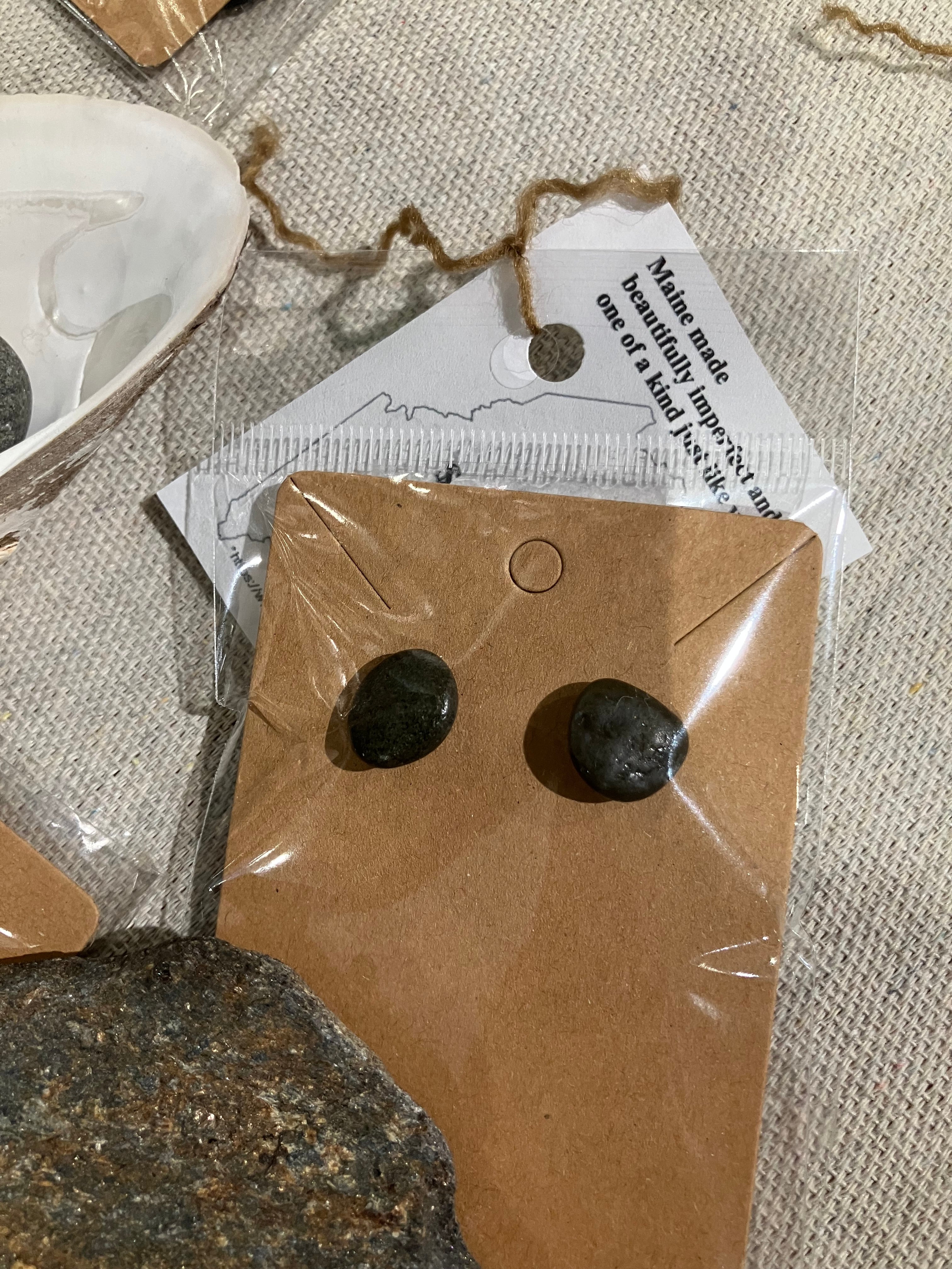 Black stone stud earrings