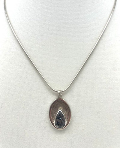 Pear Lepidocrocite in SS Oval Gradient Texture Pendant with Serpentine Chain by Stephanie Robinson
