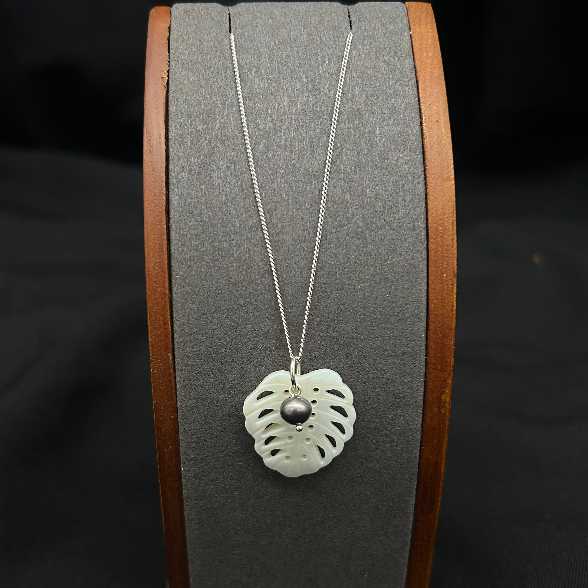 Peacock Pearl and Monstera Leaf Mother of Pearl Necklace