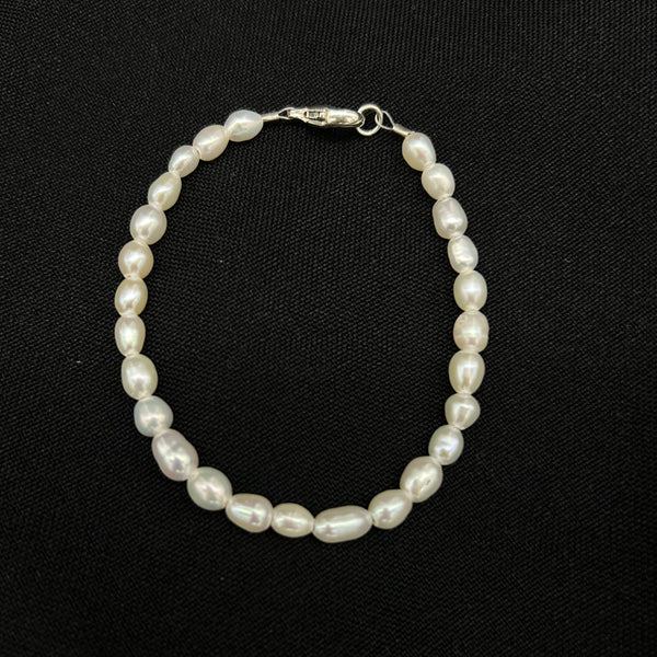White Pearl Bracelet by Nance Trueworthy