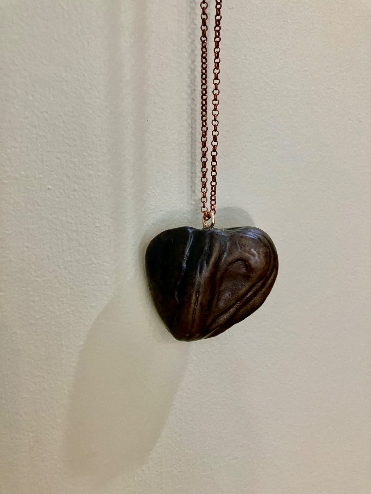 Necklace - heart ribbed on bronze