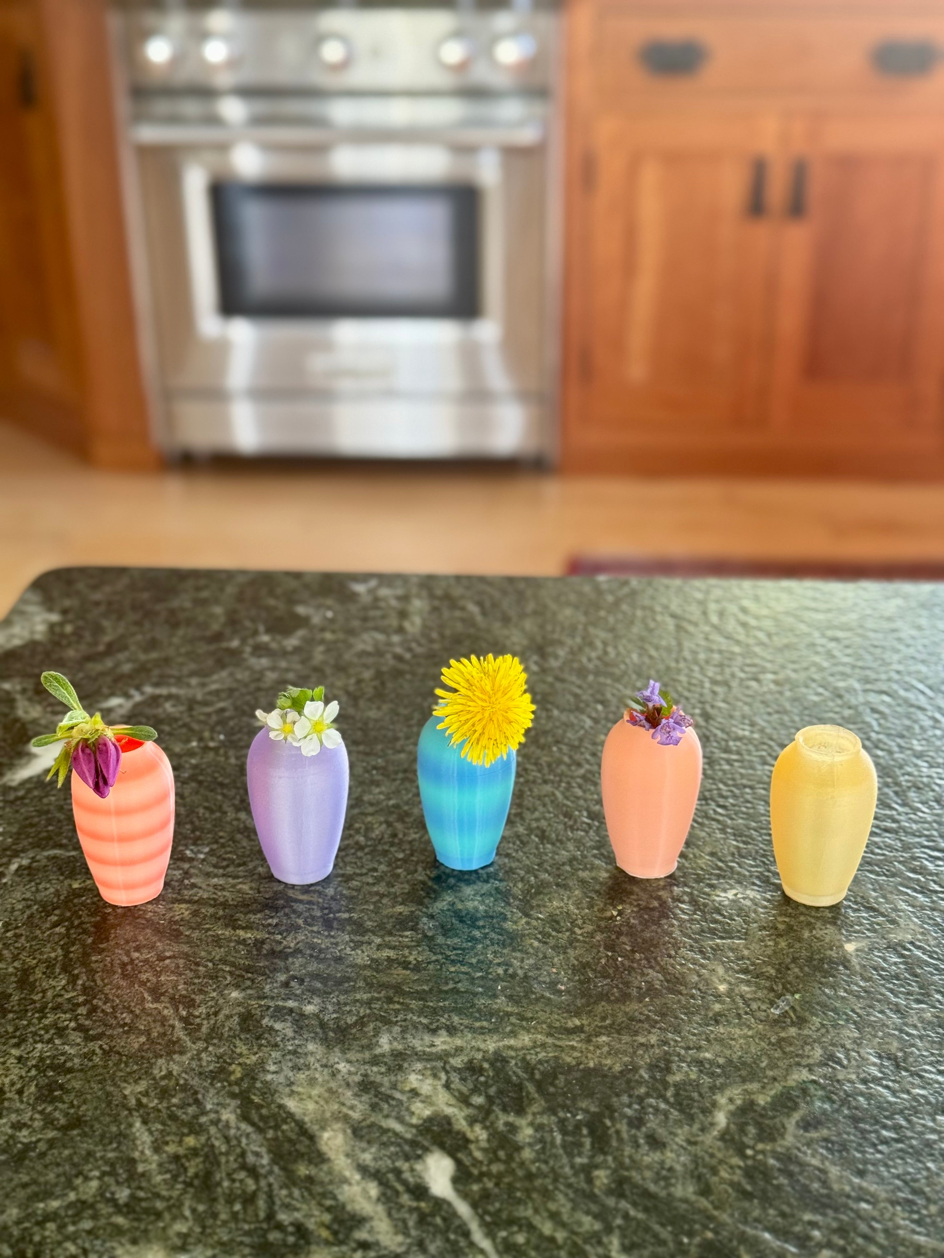 Wildflower Tiny vase Magnet
