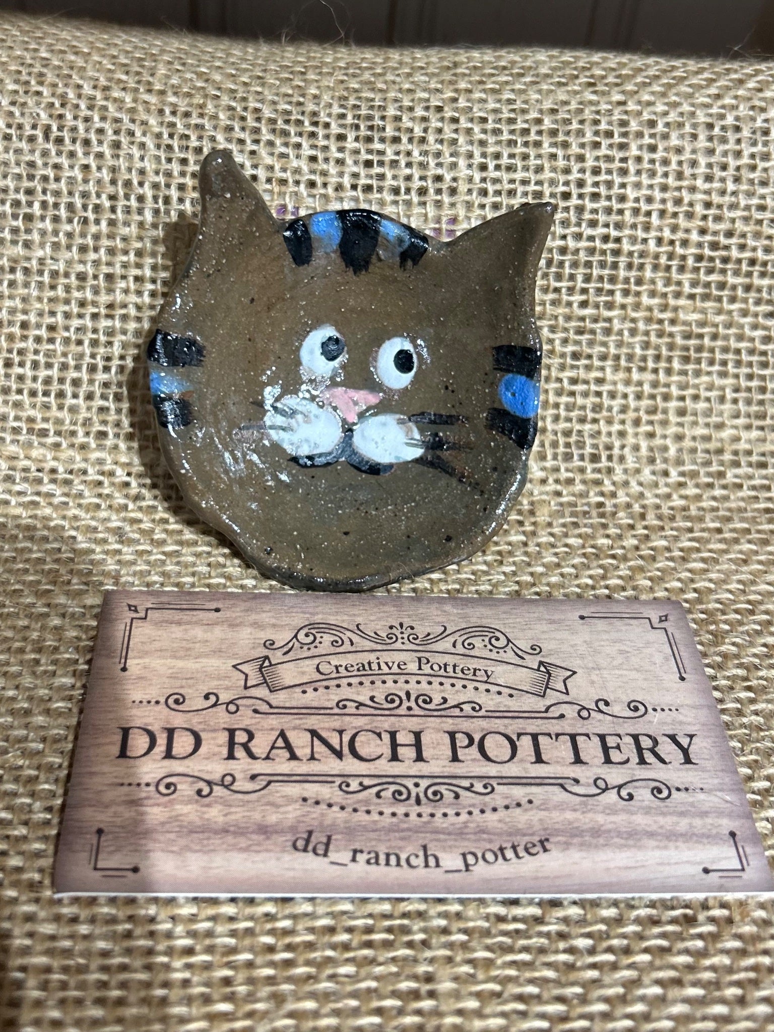 Charismatic cat trinket holder 3