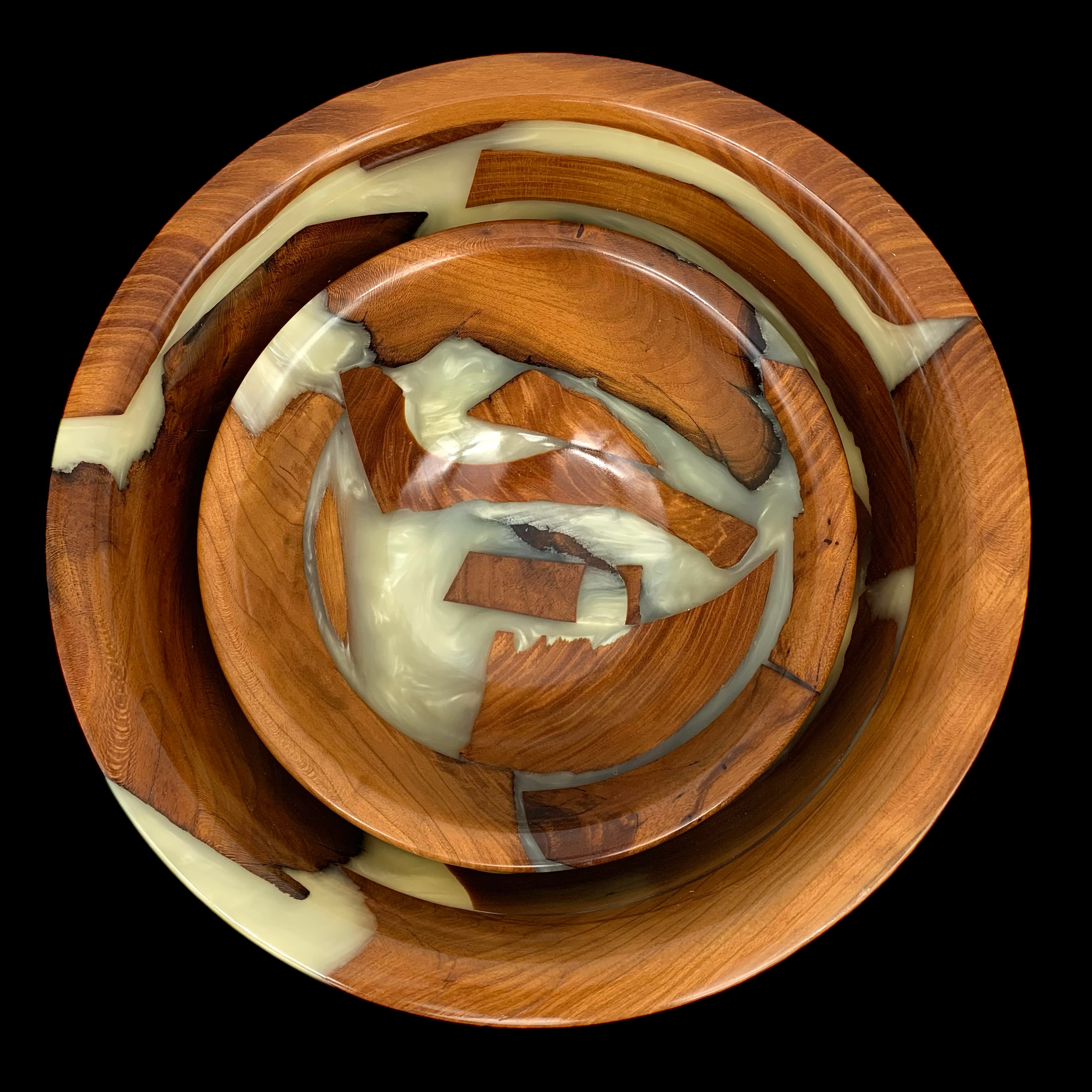 Cherry Wood and White Pearl Resin Bowl Set
