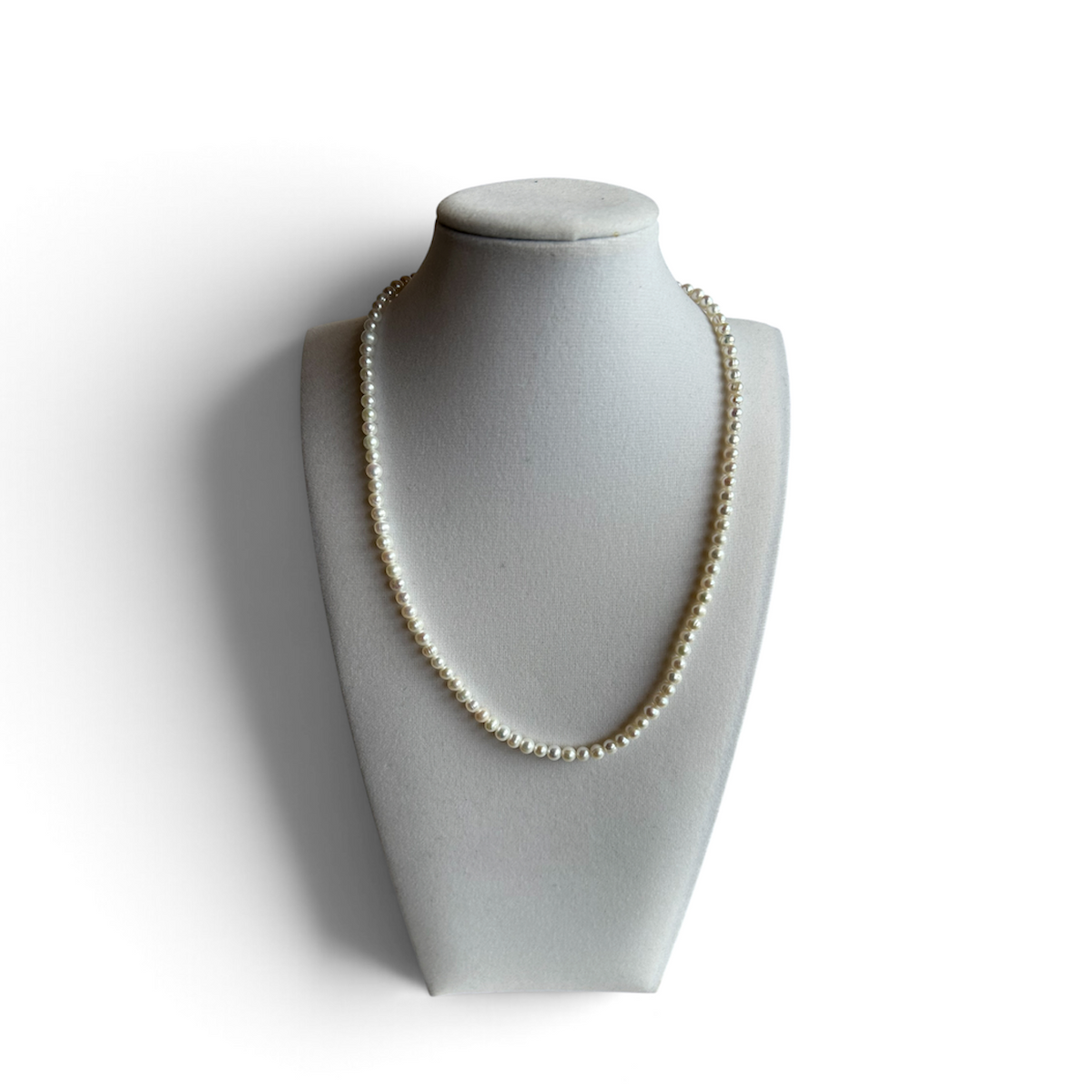 White Pearl Strand
