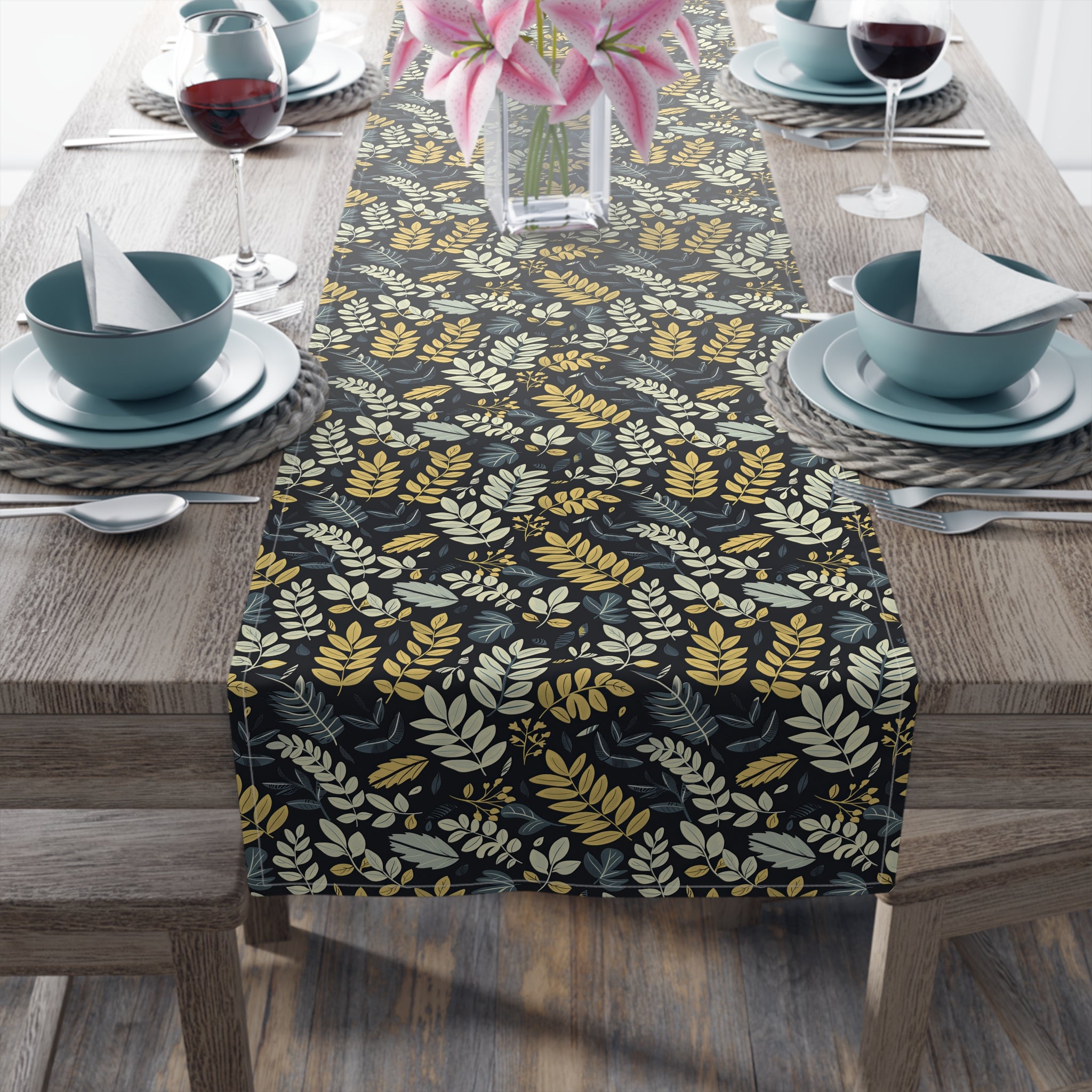 Maine Fern Table Runner