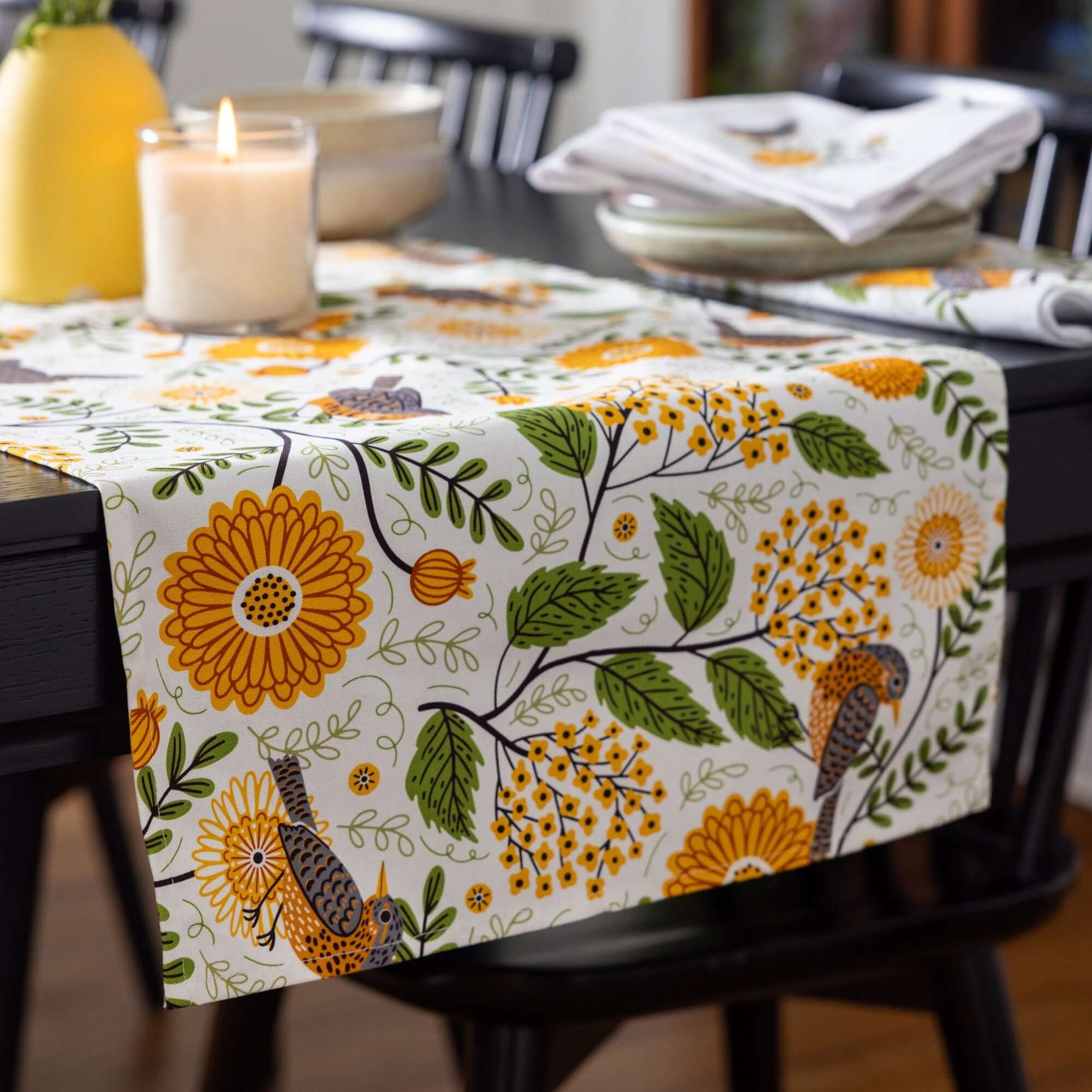 Mums & Robins Table Runner