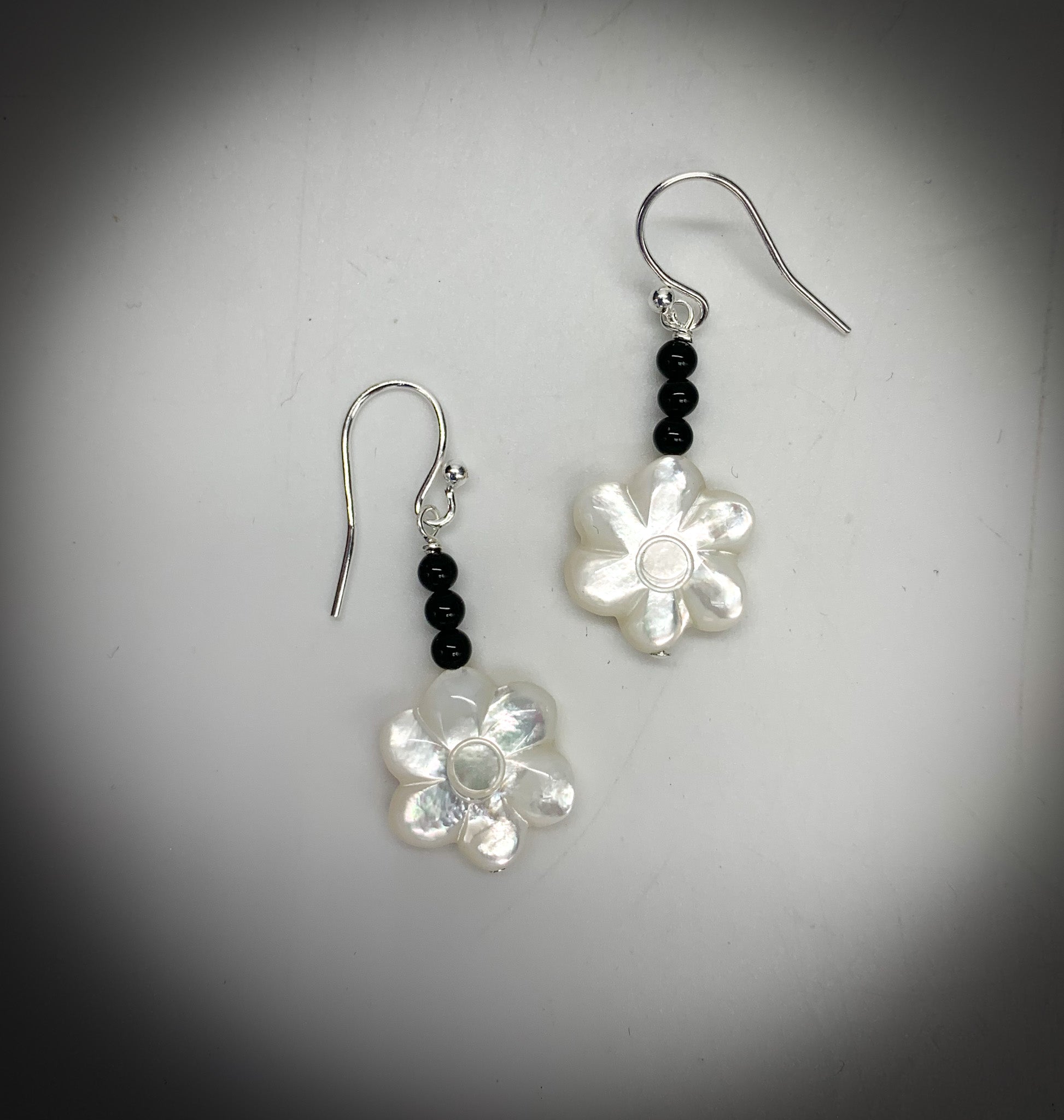 Large MOP Flowers w/Triple Black Onyx Earrings